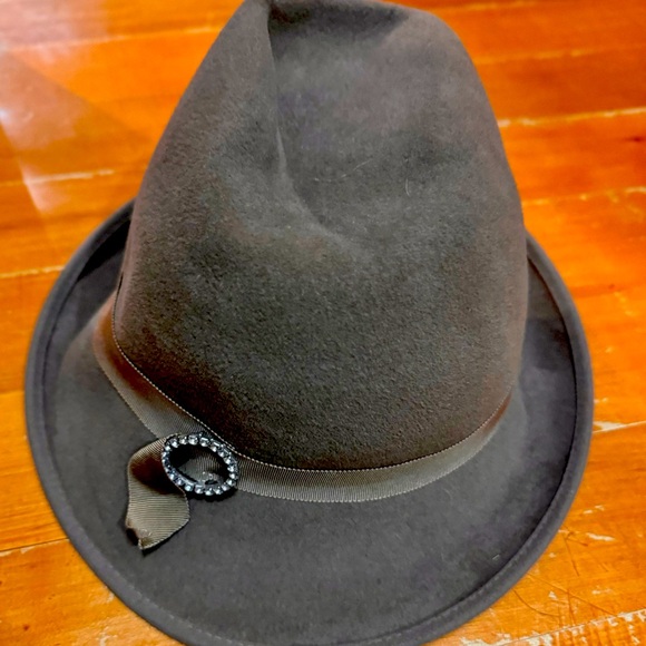 Custom made women’s hat - Picture 4 of 4